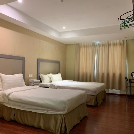 Mcity Inn Miri Extérieur photo