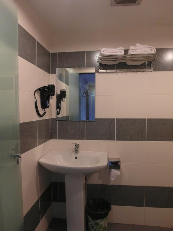 Mcity Inn Miri Chambre photo