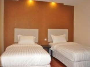 Mcity Inn Miri Extérieur photo